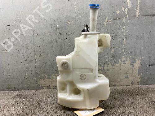 Used Windscreen washer tank Windscreen washer tank 38069968 38069968