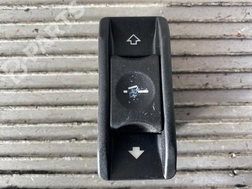 Switch BMW 3 Compact (E46) 316 ti | BP11759161I30 - Image 1