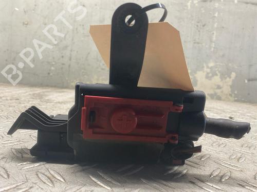 Used Fuse box Fuse box AUDI A4 B9 Avant (8W5, 8WD) 2.0 TDI (150 hp) 33182672 33182672