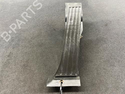 Used Pedal Pedal 38706194 38706194