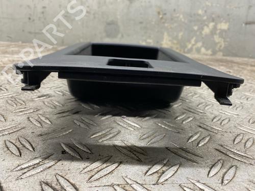 Cup/Object holder AUDI A8 D3 (4E2, 4E8) 4.2 TDI quattro | BP29917888I37