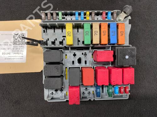 Used Fuse box Fuse box FIAT 500 (312_) 1.2 (312AXA1A) (69 hp) 33980454 33980454