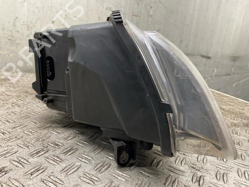 Left headlight AUDI A8 D3 (4E2, 4E8) 4.2 TDI quattro | BP30147124C28