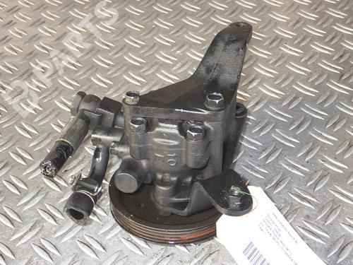 Pompe de direction assistée NISSAN PRAIRIE PRO (M11) 2.0 i (98 hp) 4918641