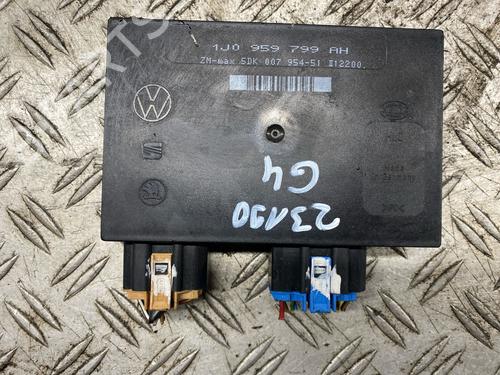 Module électronique Module électronique VW GOLF IV (1J1) 1.4 16V (75 hp) 36570236 36570236