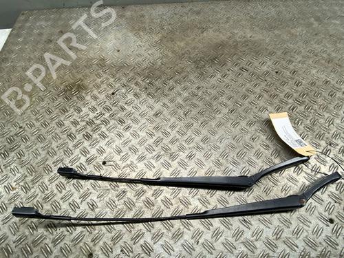 Front windshield wiper arm VW GOLF VI (5K1) 2.0 TDI | BP28426203C143 