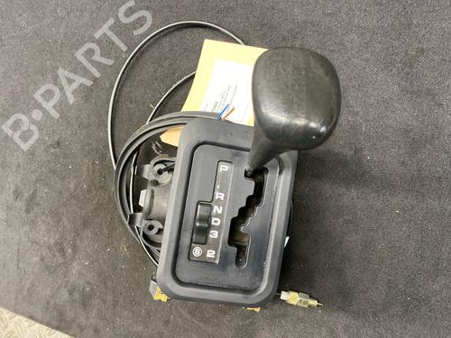 Used Gear lever Gear lever MERCEDES-BENZ E-CLASS (W124) E 220 (124.022) (150 hp) 36667403 36667403