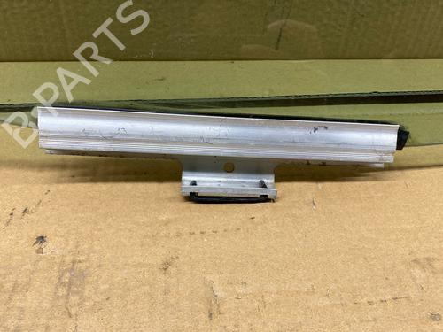 Used Rear left quarter glass Rear left quarter glass MERCEDES-BENZ E-CLASS (W124) E 220 (124.022) (150 hp) 36673768 36673768