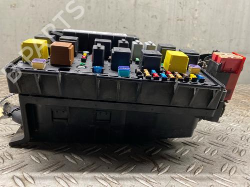 Fuse box OPEL ASTRA H Estate (A04) 1.3 CDTI (L35) | BP29813584E1 