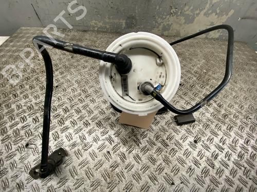 Bränslepump BMW 5 Touring (E61) 525 d (177 hp) 32991332