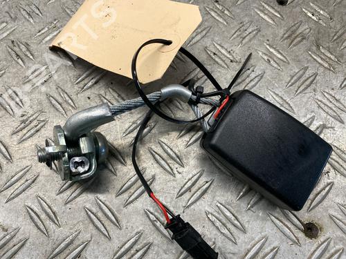 Seat buckle BMW 5 Touring (F11) 520 d | BP26604758I32 