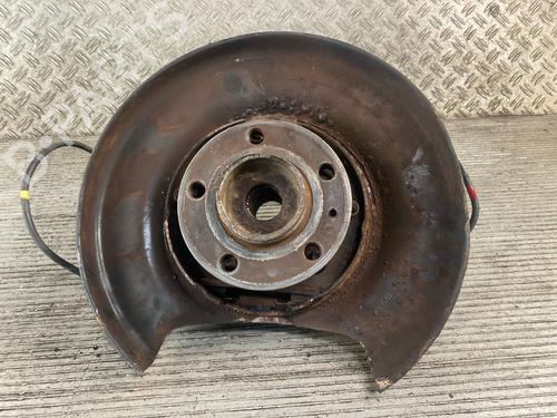 Used Left rear steering knuckle VOLVO XC90 I (275) D5 AWD (163 hp) 17530442