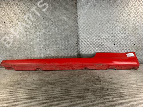 Venstre side kjol FORD FOCUS II (DA_, HCP, DP) 2.5 ST (225 hp) 20334638