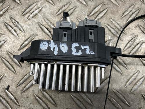 Used Electronic sensor NISSAN QASHQAI II SUV (J11, J11_) 1.2 DIG-T (115 hp) 27635359