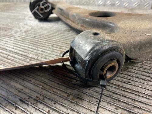 Querlenker links vorne OPEL ASTRA H TwinTop (A04) 1.8 (L67) | BP21385981M12 