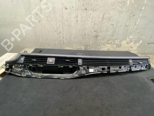 Used Air vent AUDI A4 B9 Avant (8W5, 8WD) 2.0 TDI (150 hp) 33182654