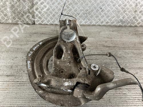 Used Right front steering knuckle BMW 1 (F20) 120 d (190 hp) 16475464