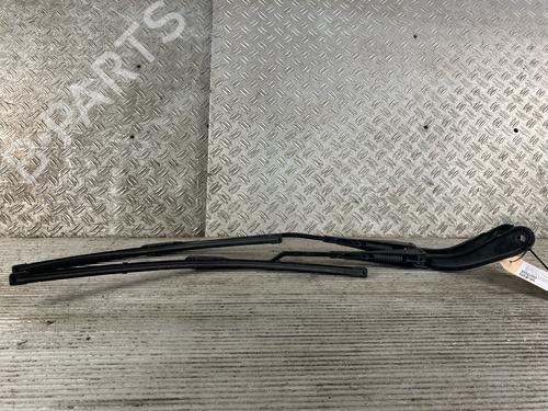 Used Front windshield wiper arm BMW 1 (F20) 120 d (190 hp) 16475456