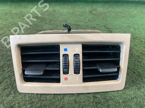 Used Air vent BMW 3 Touring (E91) 318 d (143 hp) 20138185