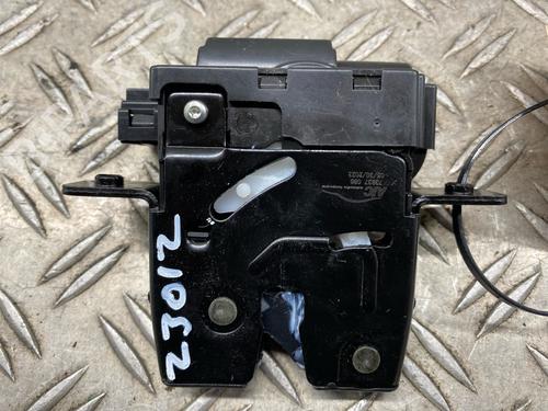 Bagklap lås NISSAN PRIMERA Hatchback (P12) 2.0 (140 hp) 28058145