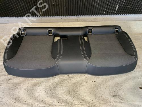 Used Rear seat MERCEDES-BENZ A-CLASS (W176) A 180 (176.042) (122 hp) 22994930