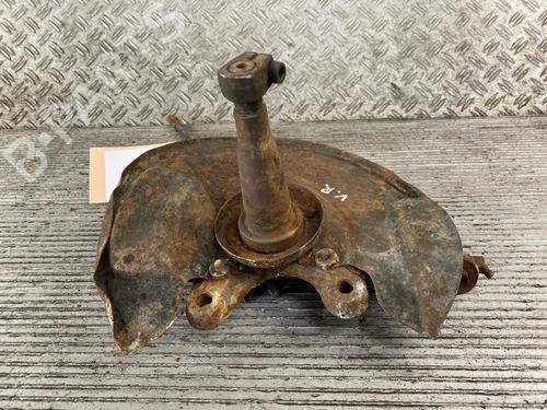 Used Right front steering knuckle MERCEDES-BENZ HECKFLOSSE (W110) 190 C (110.010) (80 hp) 17664738
