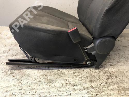 Right front seat OPEL AGILA (B) (H08) 1.3 CDTI (F68) | BP10988659C16 