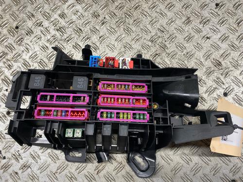 Used Fuse box Fuse box AUDI A4 B9 Avant (8W5, 8WD) 2.0 TDI (150 hp) 33182678 33182678