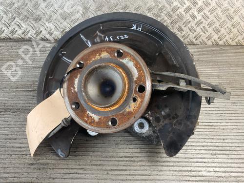 Used Right rear steering knuckle MERCEDES-BENZ A-CLASS (W176) A 180 (176.042) (122 hp) 17367239