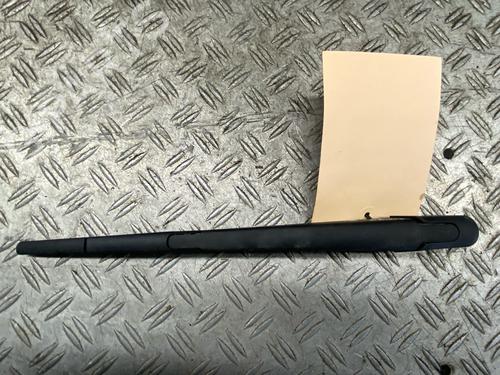 Used Rear windshield wiper arm Rear windshield wiper arm 37070751 37070751