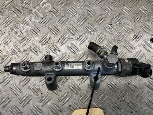 Used Injection rail AUDI A6 C7 Avant (4G5, 4GD) 3.0 TDI (204 hp) 26026786