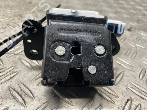 Used Tailgate lock MAZDA 3 (BL) 1.6 MZR (BL14) (105 hp) 27607486