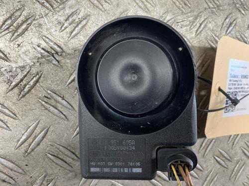 Used Horn Horn 37760267 37760267