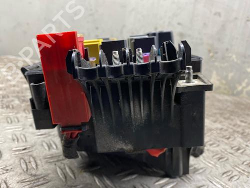Fuse box OPEL ASTRA H Estate (A04) 1.3 CDTI (L35) | BP29813584E1 