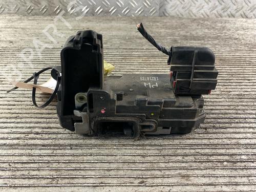 Vergrendeling rechts achter OPEL ZAFIRA / ZAFIRA FAMILY B (A05) 1.8 (M75) (140 hp) 20856173