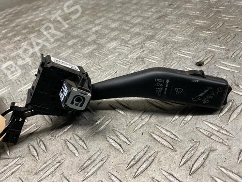 Used Steering column stalk VW GOLF VI (5K1) 1.6 TDI (105 hp) 25158378