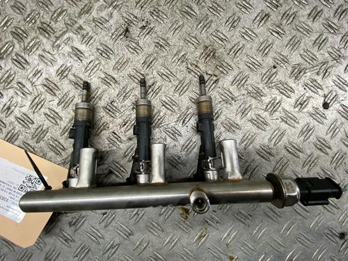 Injection rail PEUGEOT 2008 I (CU_) 1.2 THP 110 / PureTech 110 | BP33698019M98  - Image 7