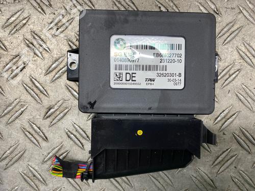 Used Electronic module BMW 5 Touring (F11) 520 d (184 hp) 26958878