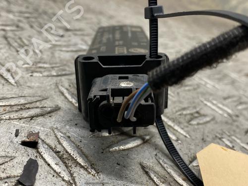 Capteur électronique AUDI A8 D3 (4E2, 4E8) 4.2 TDI quattro | BP29946725M84