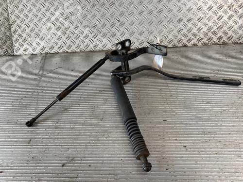 Used Hinge/Door check strap VW TOUAREG (7LA, 7L6, 7L7) 3.0 V6 TDI (240 hp) 15083299