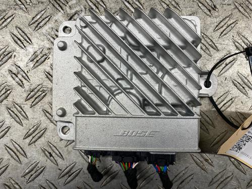 Used Electronic module NISSAN QASHQAI II (J11, J11_) 1.3 DIG-T (160 hp) 30907824