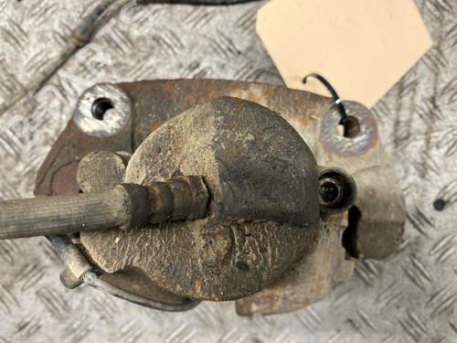 Left front brake caliper BMW X5 (E53) 3.0 d | BP38706183M105 - Image 2