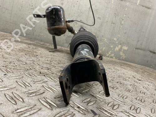 Listwa nadkola tylnego lewego AUDI A8 D3 (4E2, 4E8) 4.2 TDI quattro | BP29946734C136