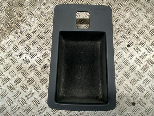 Used Cup/Object holder AUDI A8 D3 (4E2, 4E8) 4.2 TDI quattro (326 hp) 29917888