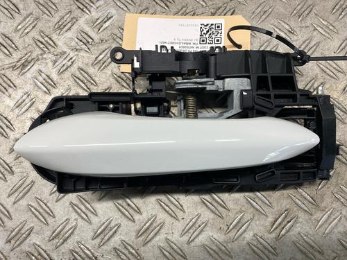 Used Rear left exterior door handle BMW 5 Touring (F11) 520 d (184 hp) 26958844