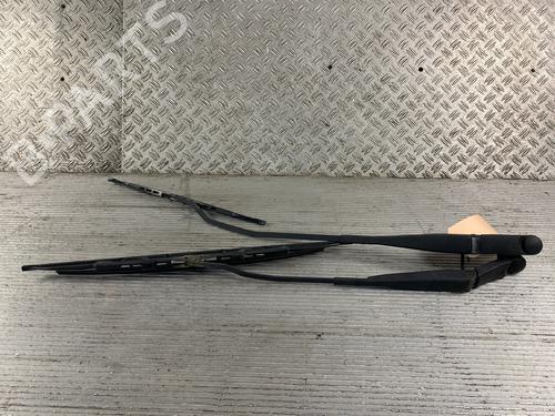 Used Front windshield wiper arm HYUNDAI i20 I (PB, PBT) 1.2 (78 hp) 14606953