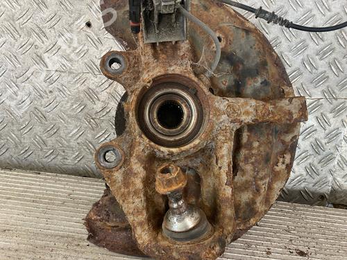Left front steering knuckle MERCEDES-BENZ M-CLASS (W164) ML 350 4-matic (164.186) | BP19407140M25 