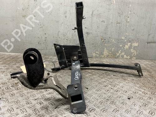 Mocowanie zderzaka przedniego AUDI A8 D3 (4E2, 4E8) 4.2 TDI quattro | BP29917905C158