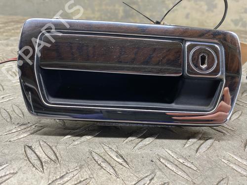 Used Front left exterior door handle Front left exterior door handle JAGUAR XJ (XJ40, XJ81) 6 3.2 24V (199 hp) 34057467 34057467