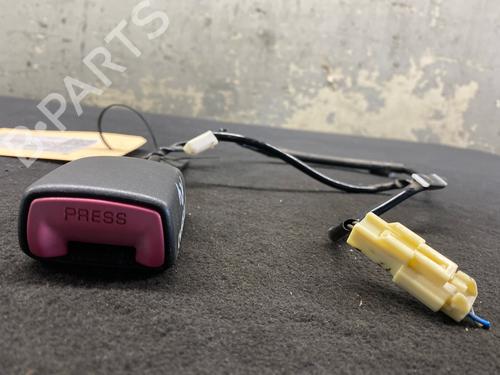 Engache cinturón Engache cinturón TOYOTA RAV 4 III (_A3_) 2.2 D 4WD (ALA30_, ALA30R) (136 hp) 33829909 33829909